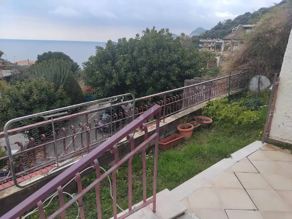 Appartamento in vendita a Letojanni, Contrada Sillemi - foto 2