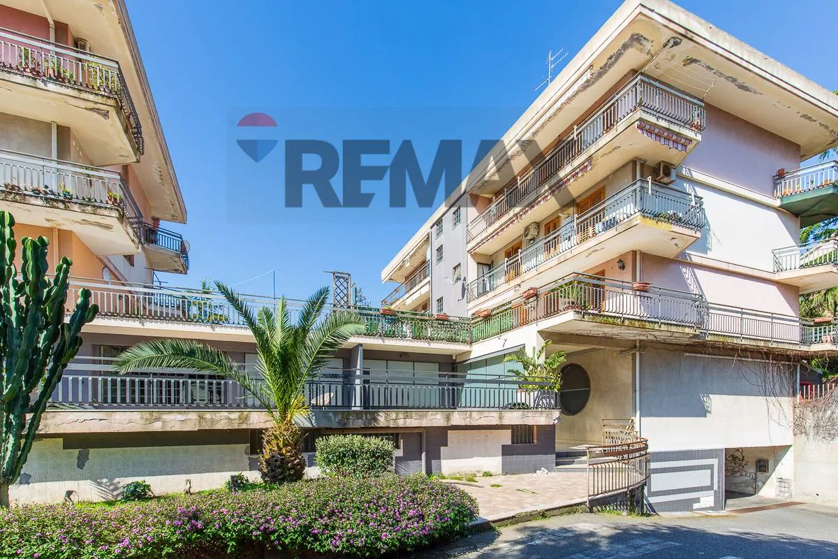 Appartamento in vendita a Aci Catena, San Nicolò - foto 1