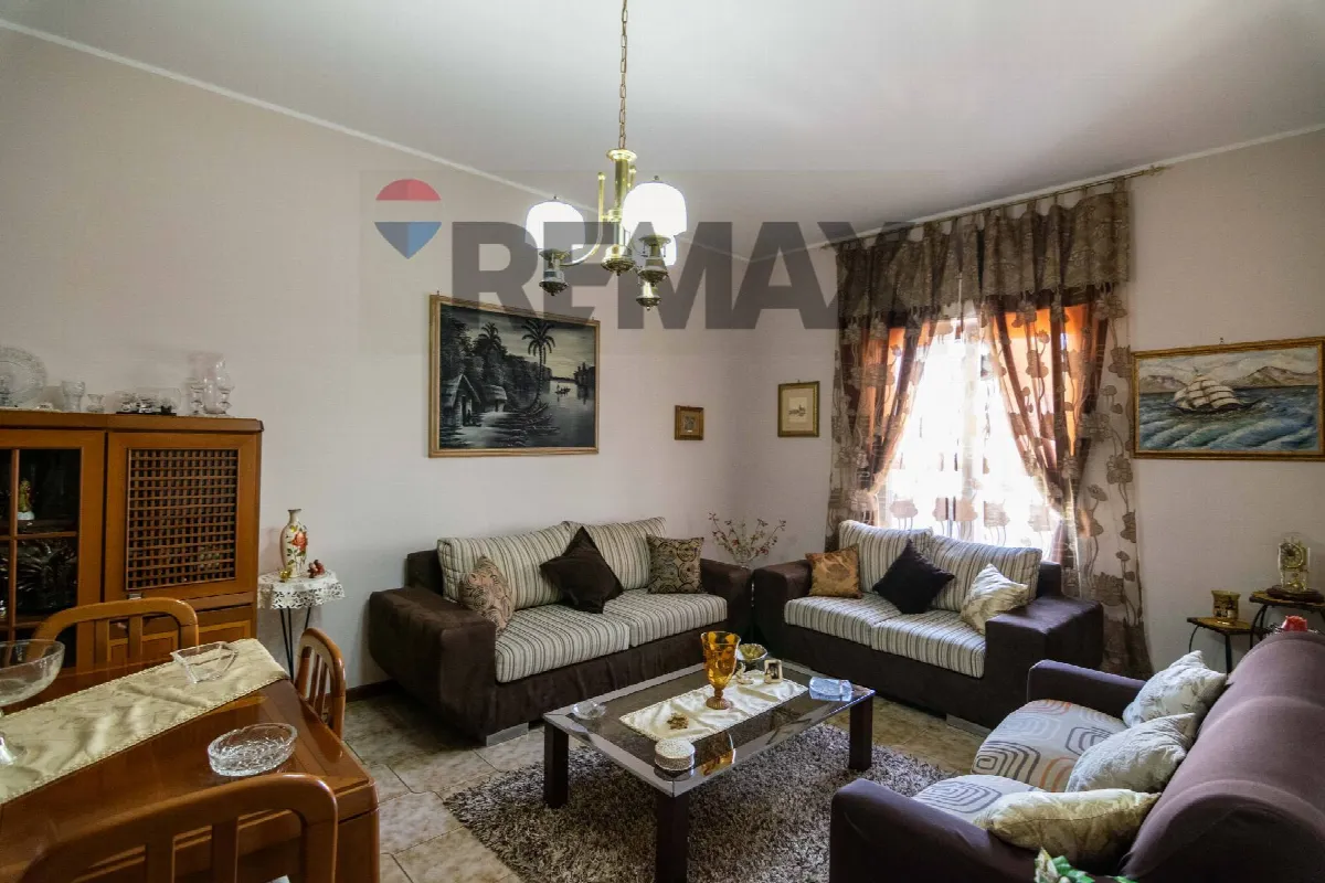 Appartamento in vendita a Aci Sant'Antonio, Santa Maria La Stella - foto 1