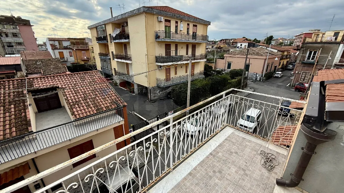 Appartamento in vendita a Catania, Via Leucatia - via del Bosco - foto 2