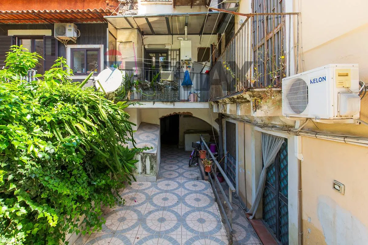 Appartamento in vendita a Catania, Centro Storico - foto 4