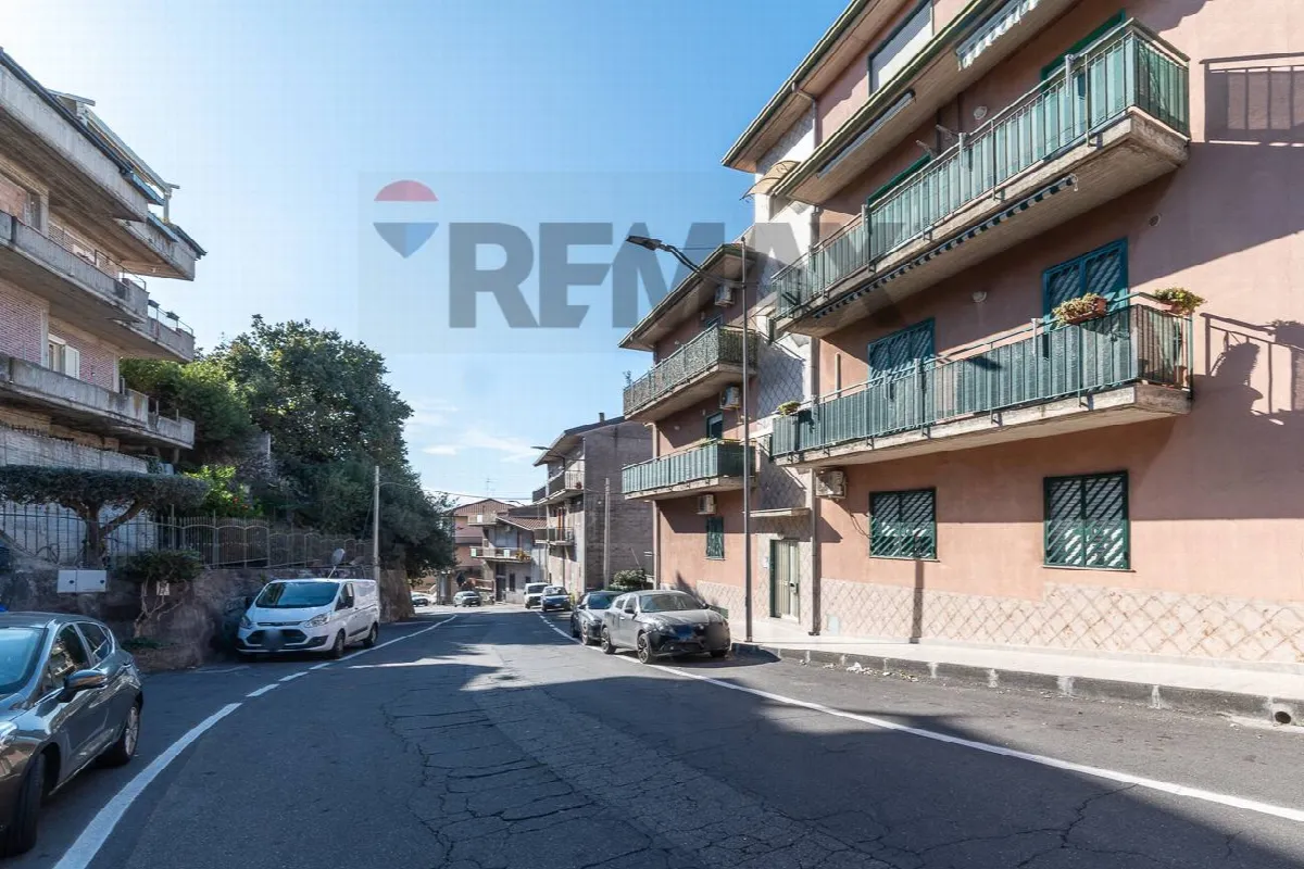 Appartamento in vendita a Camporotondo Etneo - foto 1