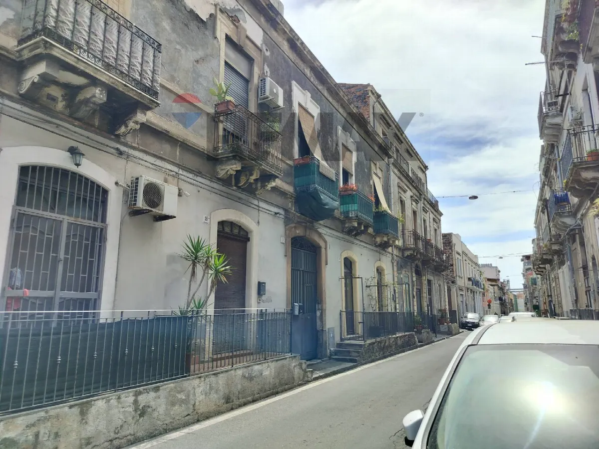 Appartamento in vendita a Catania, Centro Storico - foto 1