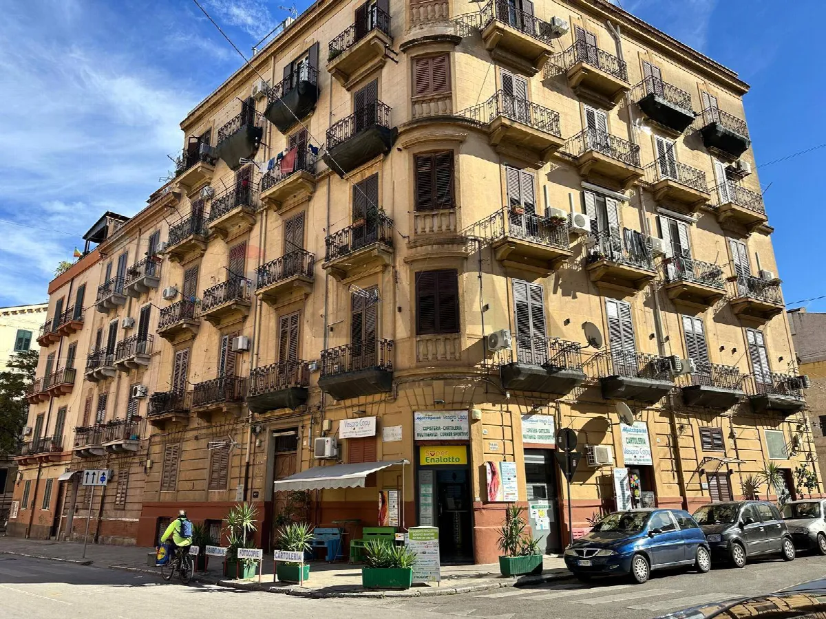 Appartamento in vendita a Palermo, Corso Tukory - foto 1
