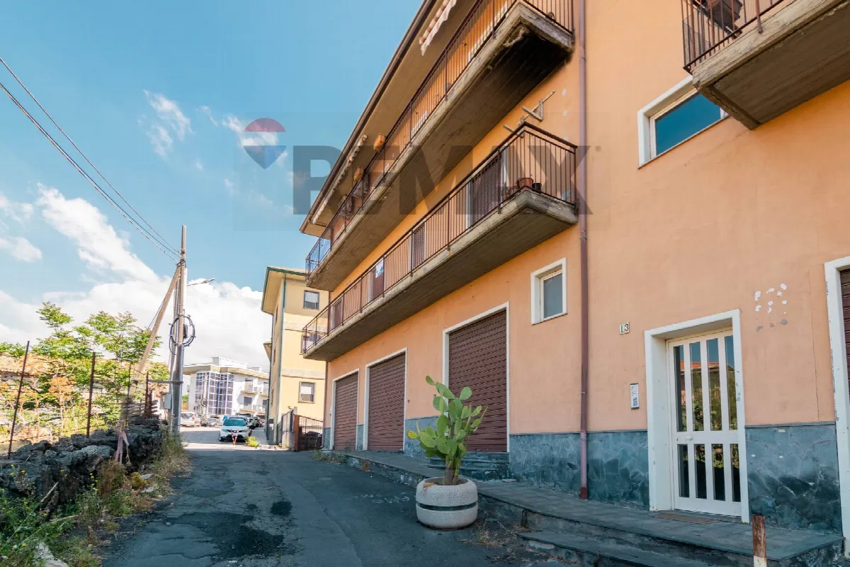 Appartamento in vendita a Camporotondo Etneo - foto 1