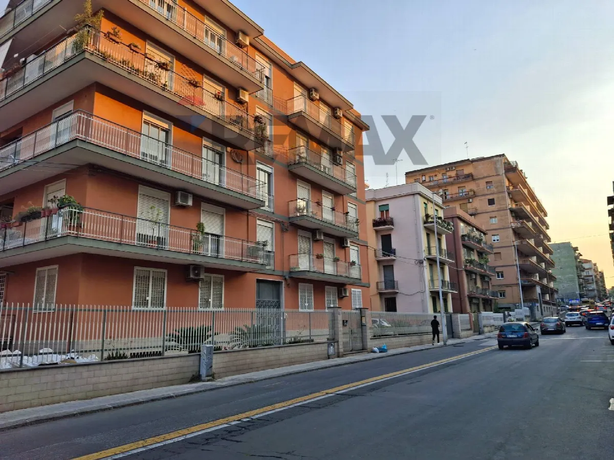 Appartamento in vendita a Catania, Vulcania - foto 1