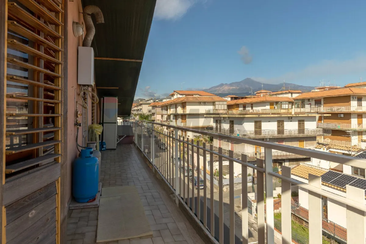 Appartamento in vendita a Aci Sant'Antonio, Santa Maria La Stella - foto 2