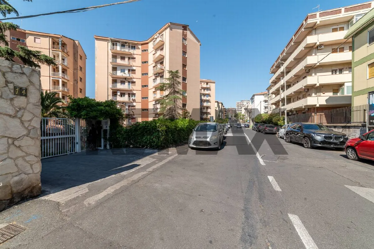 Appartamento in vendita a Catania, Vulcania - foto 1