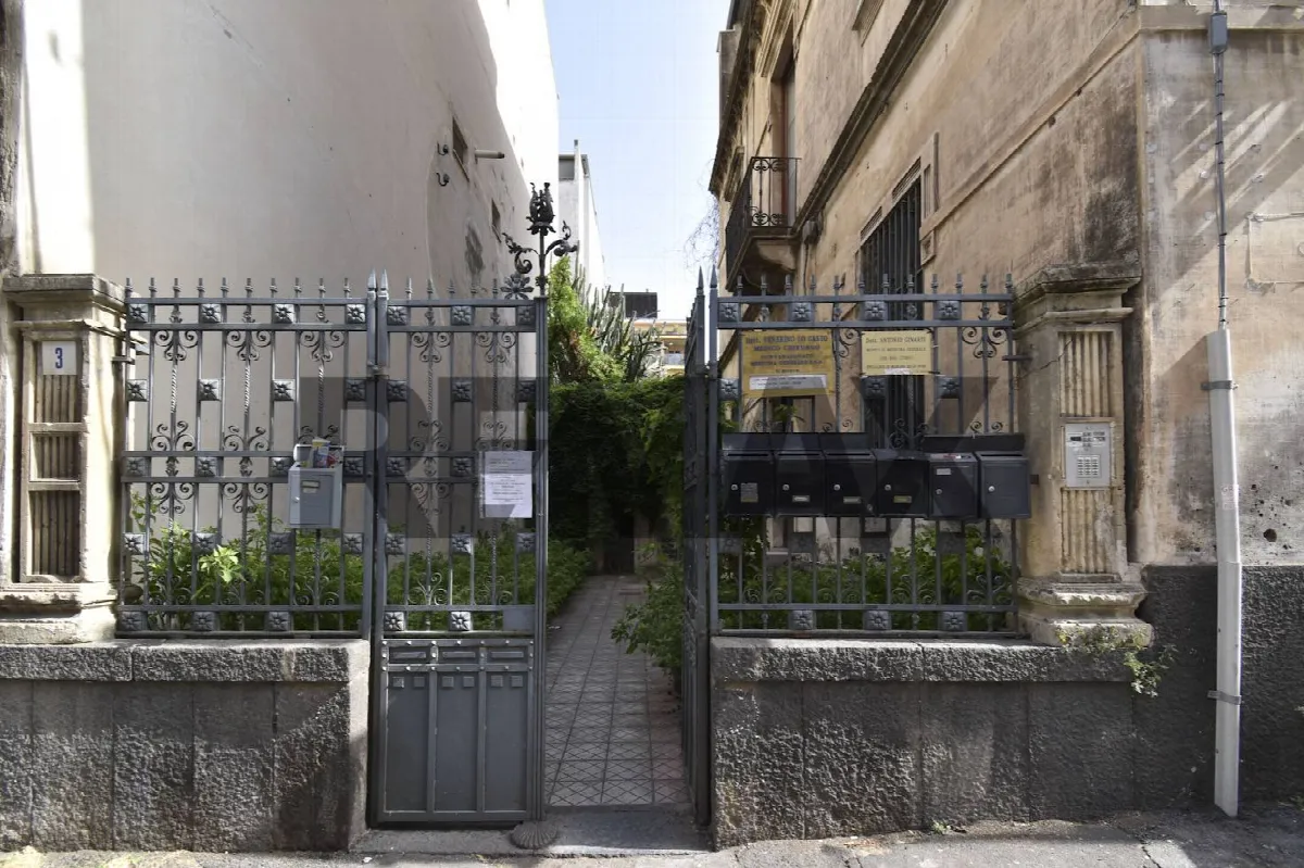 Appartamento in vendita a Catania, Borgo - foto 2