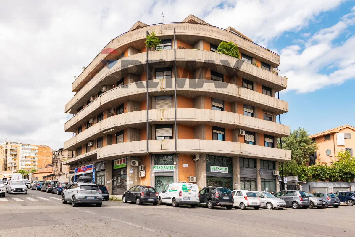 Appartamento in vendita a Catania, Borgo - foto 2