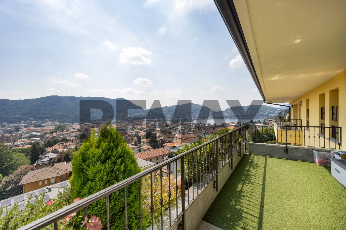 Appartamento in vendita a Como, Centro - foto 1