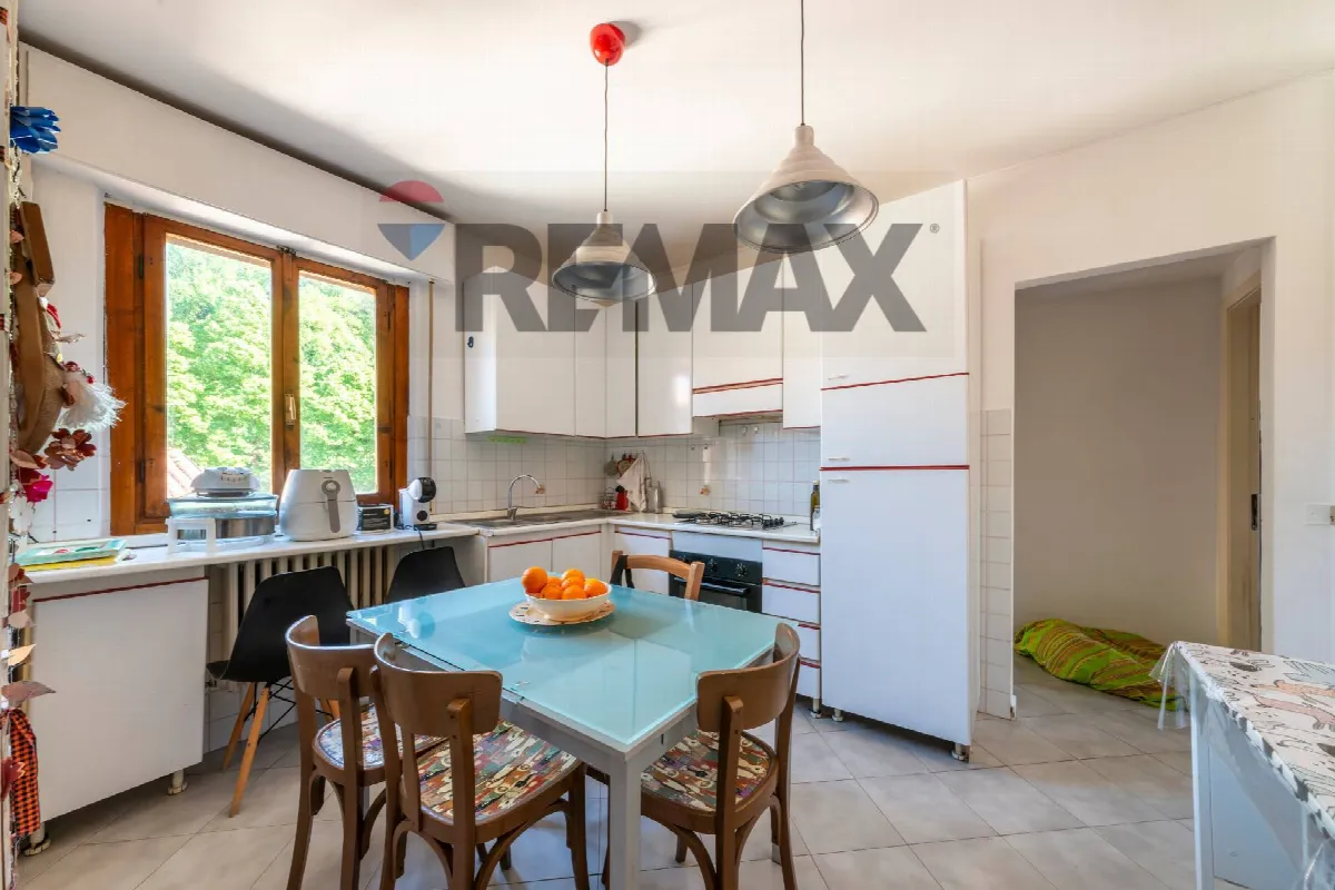 Appartamento in vendita a Cavriglia, Centro - foto 2