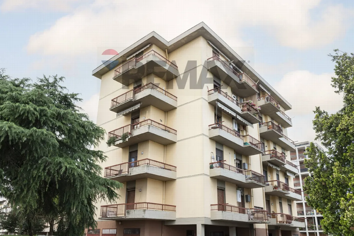 Appartamento in vendita a Montevarchi, Piscina - foto 1