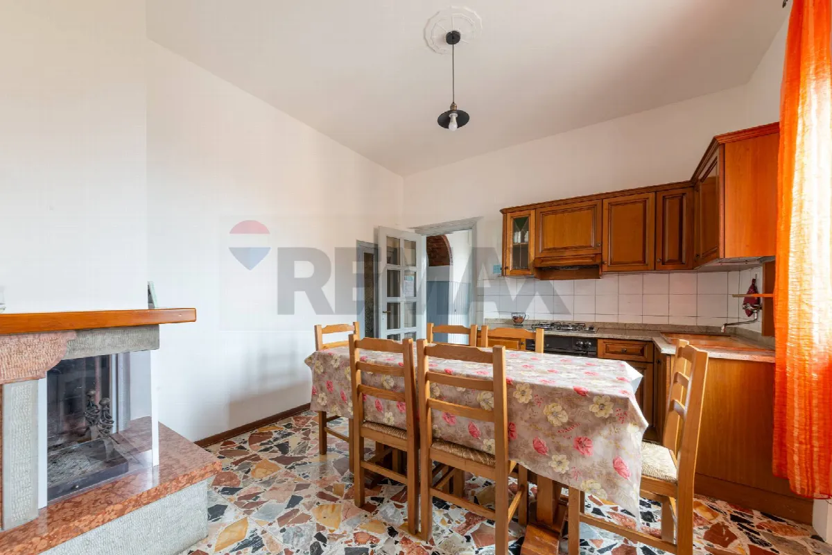 Appartamento in vendita a Castiglion Fiorentino, La Nave - foto 2