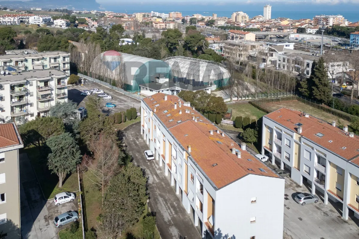 Appartamento in vendita a Porto Recanati, Quartiere Ovest - Grotte - Montarice - foto 5
