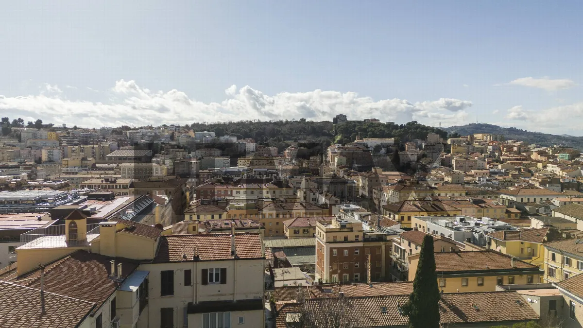 Appartamento in vendita a Ancona, Centro storico - foto 1