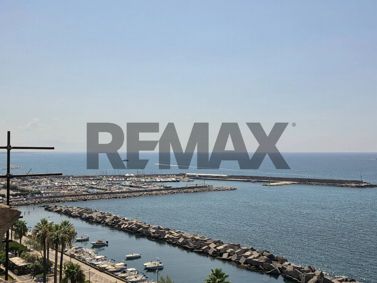 Appartamento in vendita a Salerno, Centro - foto 1