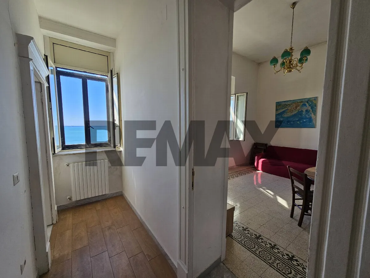 Appartamento in vendita a Salerno, Centro - foto 2