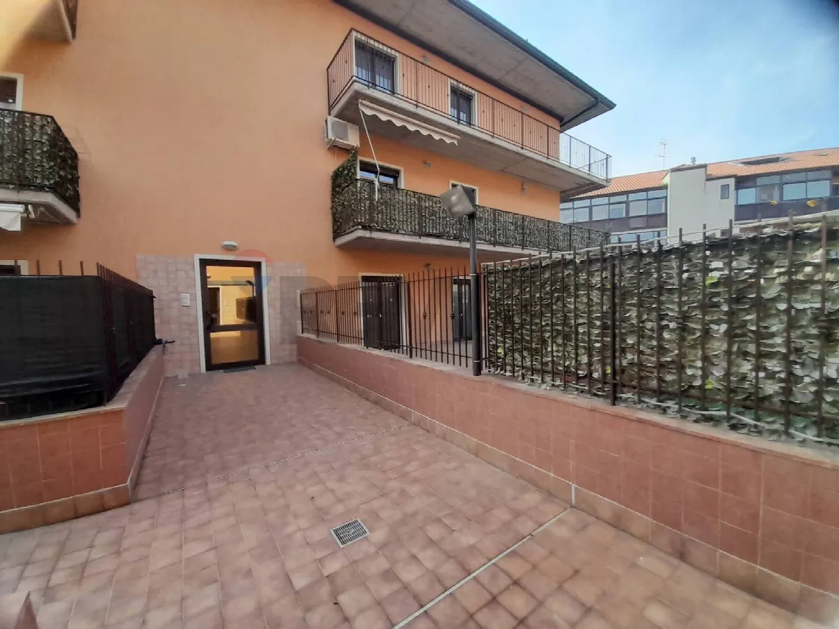 Appartamento in vendita a Camporotondo Etneo - foto 1