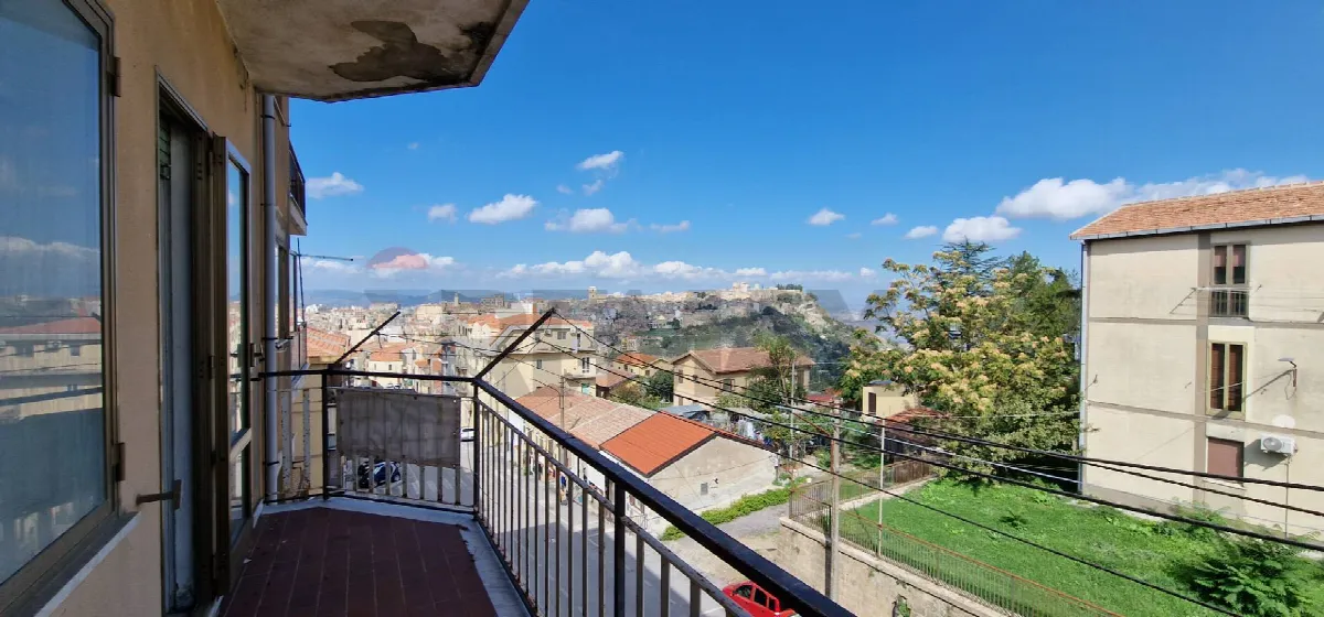Appartamento in vendita a Enna, Zona Monte - foto 2