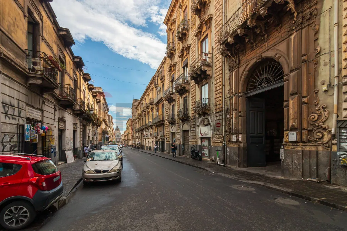 Appartamento in vendita a Catania, Centro Storico - foto 1