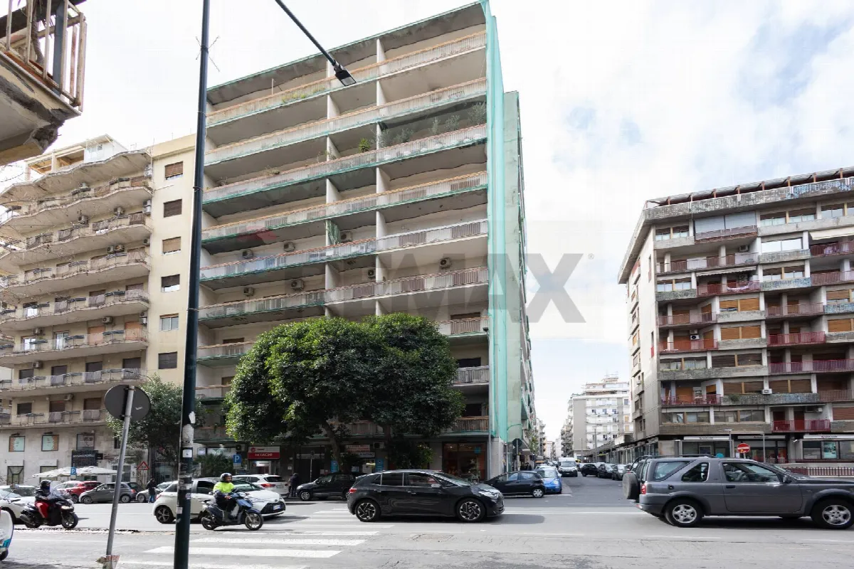 Appartamento in vendita a Catania, C.so Italia - via Leopardi - foto 2