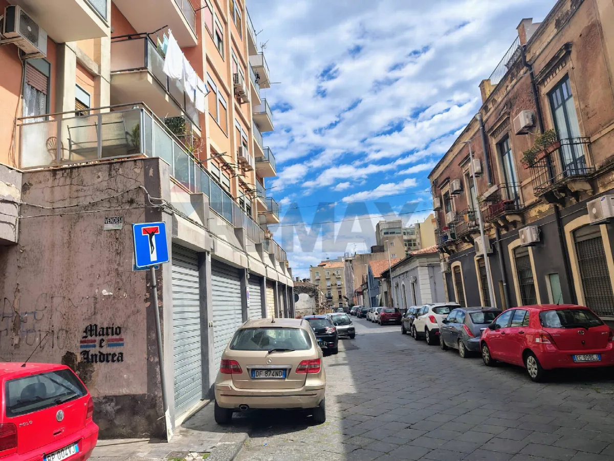 Appartamento in vendita a Catania, Zona centro - foto 2