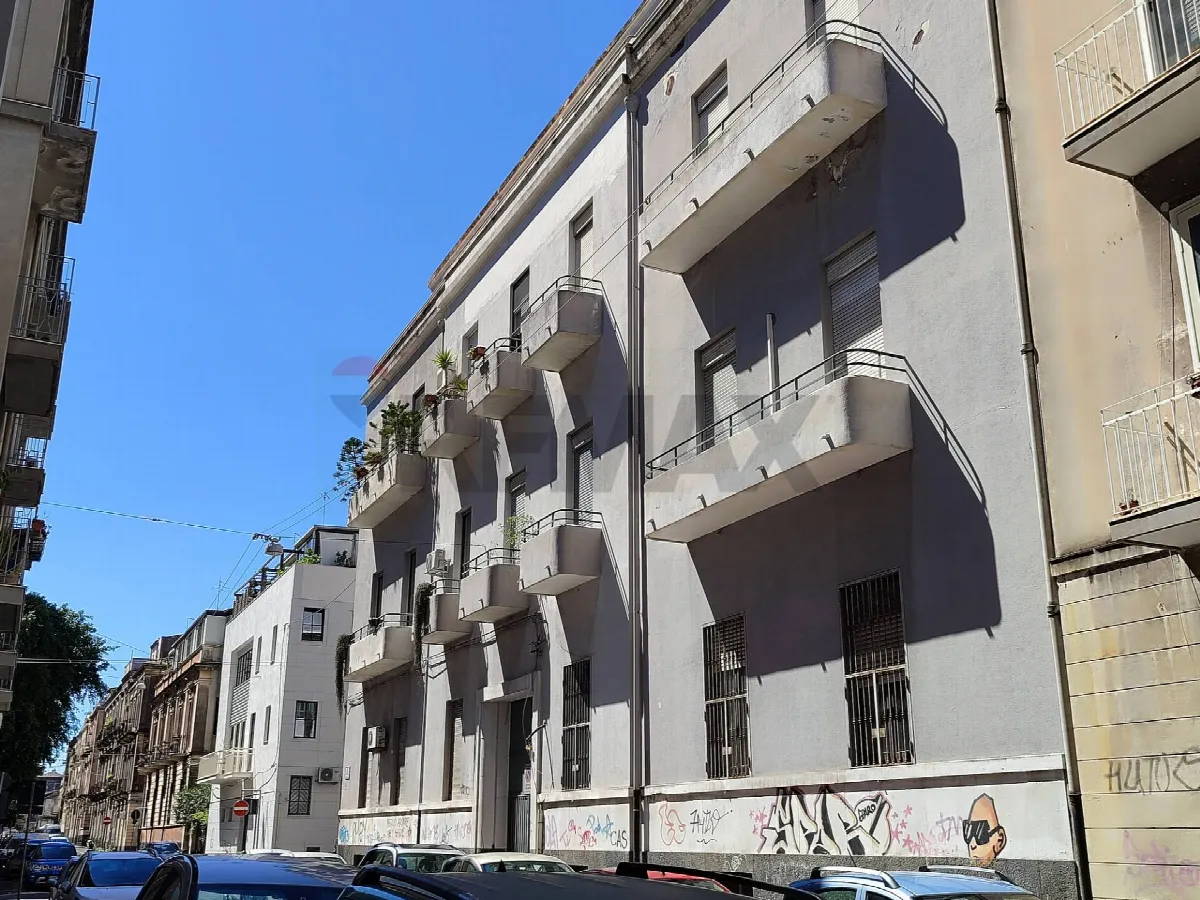 Appartamento in vendita a Catania, Villa Bellini - foto 1