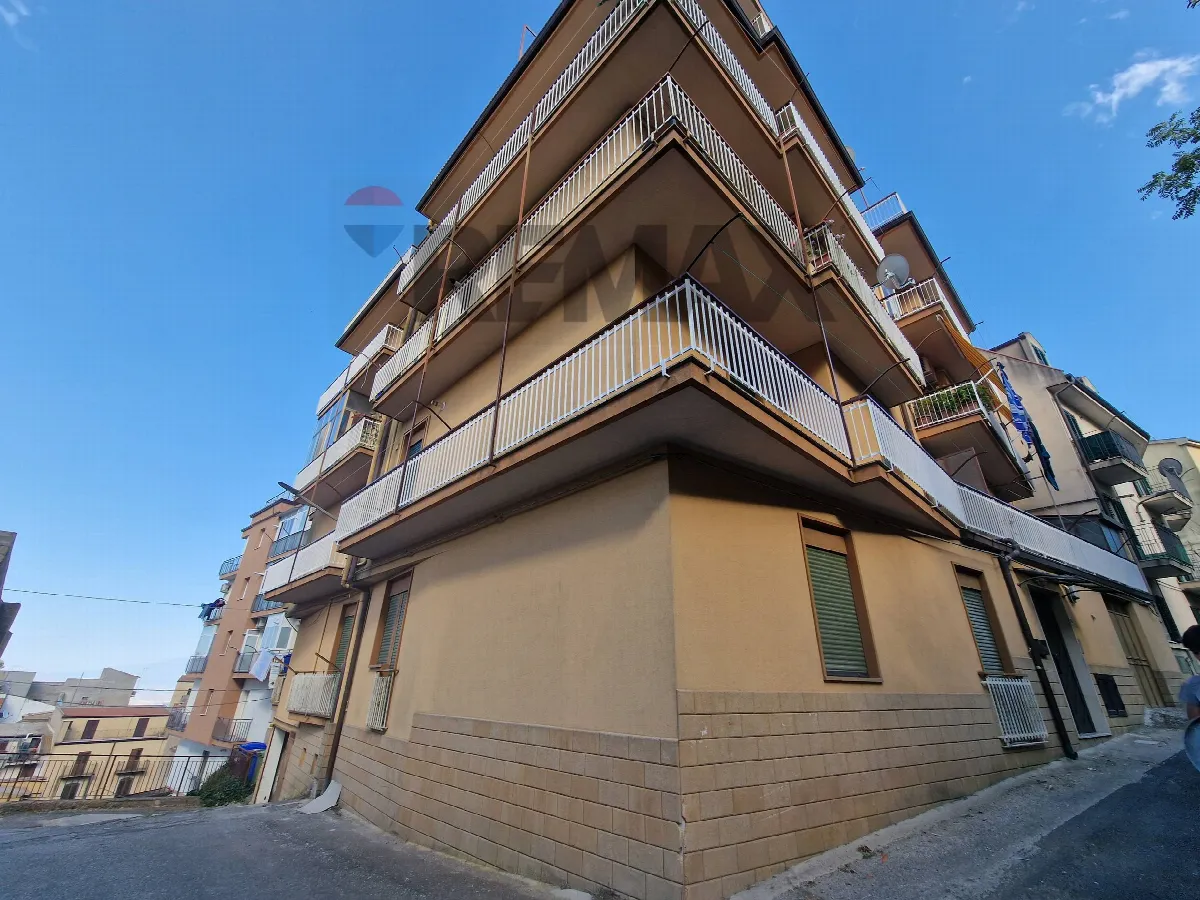 Appartamento in vendita a Enna, Zona Monte - foto 3