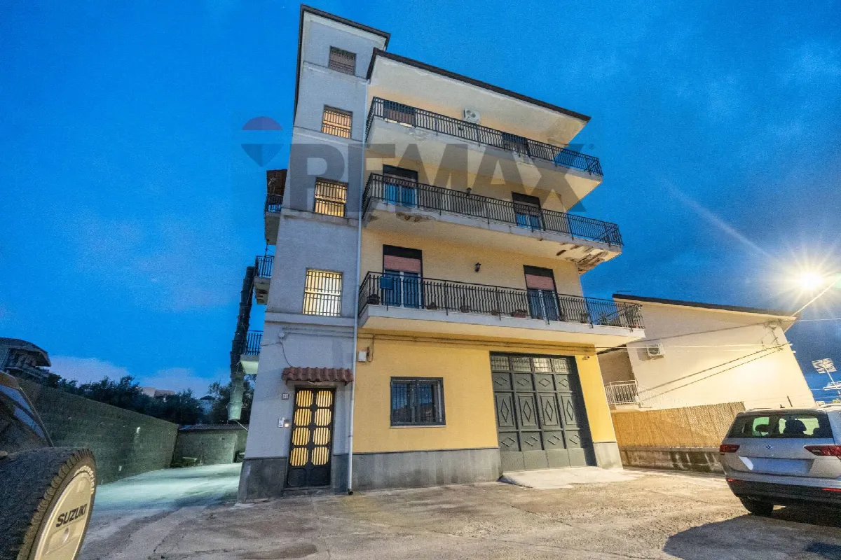 Appartamento in vendita a Motta Sant'Anastasia - foto 2