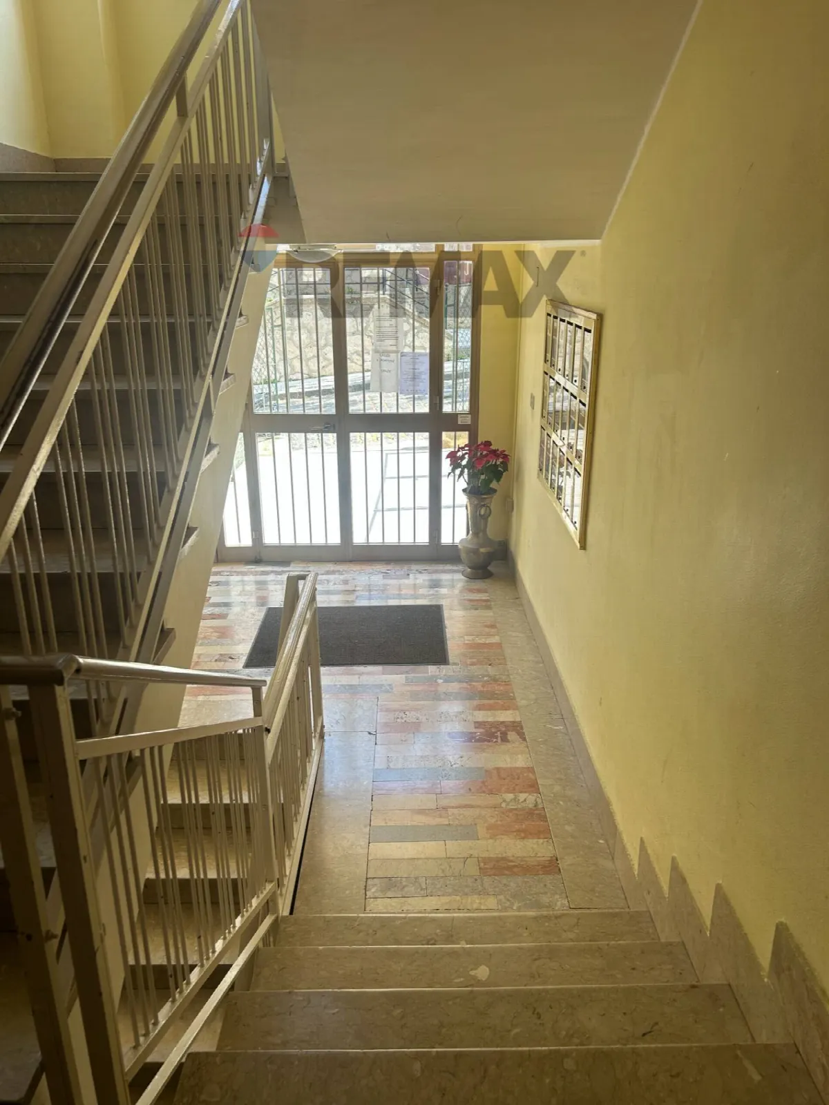 Appartamento in vendita a Caltanissetta, Zona Alta - foto 2