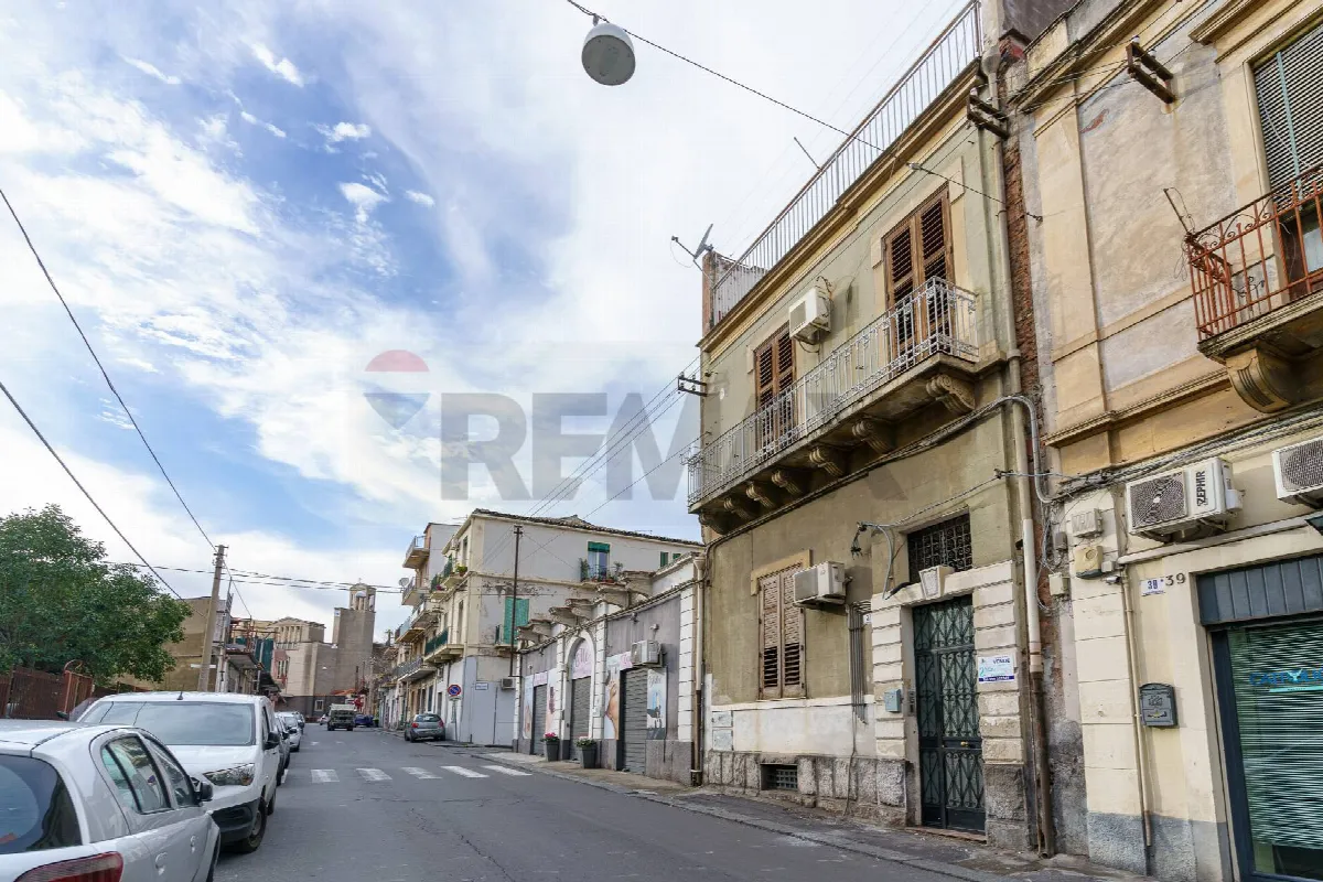 Appartamento in vendita a Catania, Barriera - foto 1