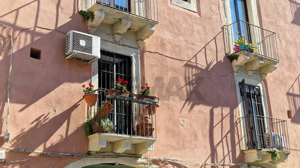 Appartamento in vendita a Catania, Centro Storico - foto 1