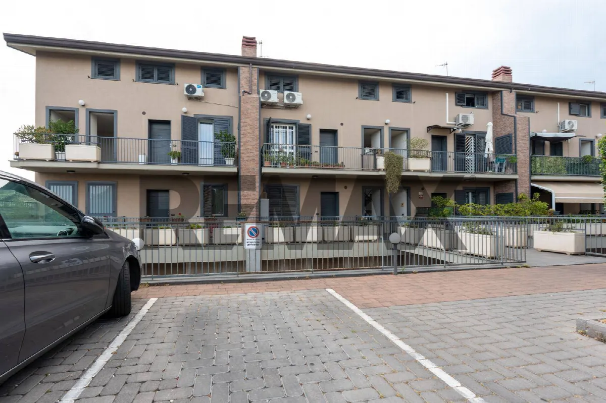 Appartamento in vendita a San Giovanni la Punta, Trappeto - foto 1