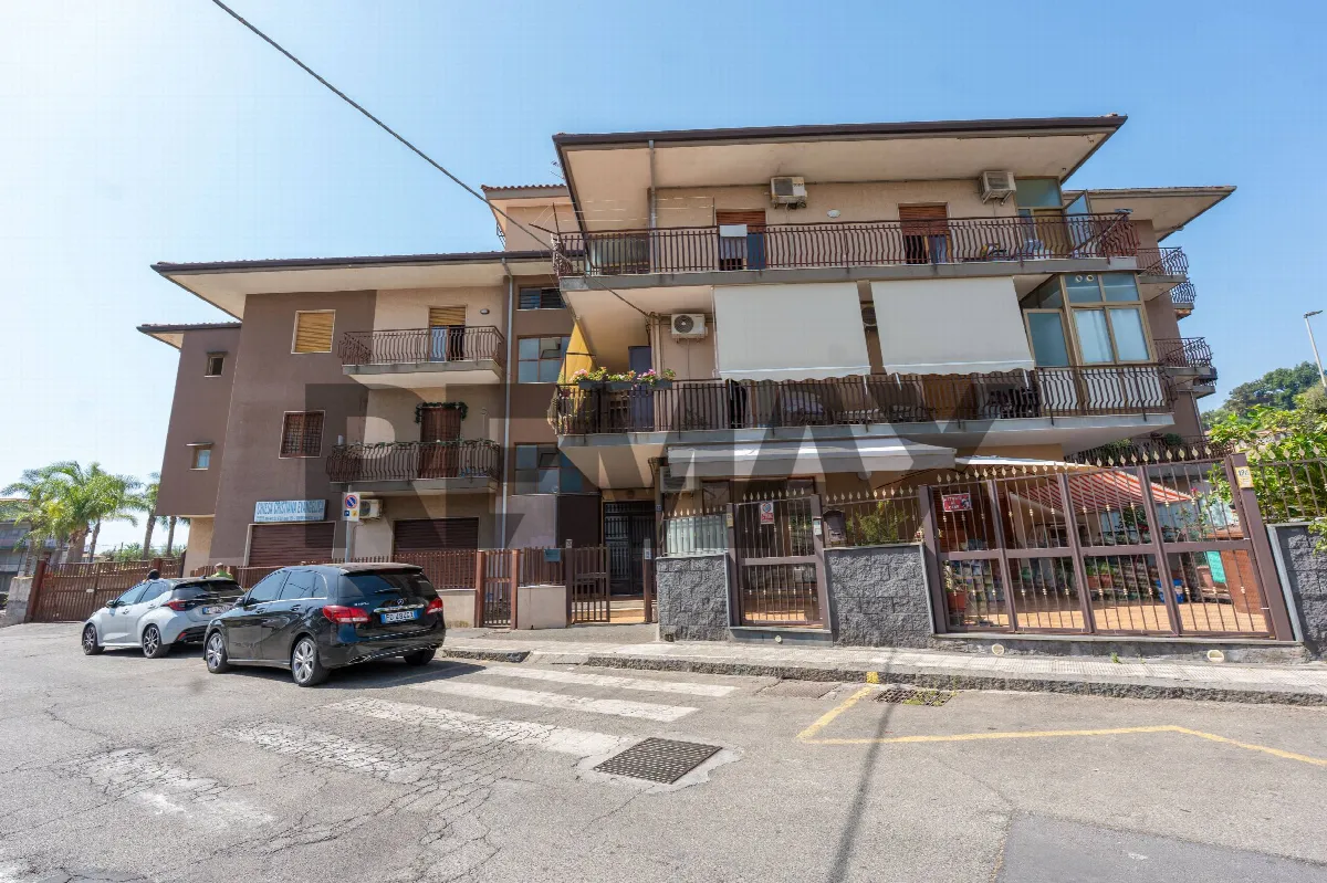Appartamento in vendita a Aci Catena - foto 1