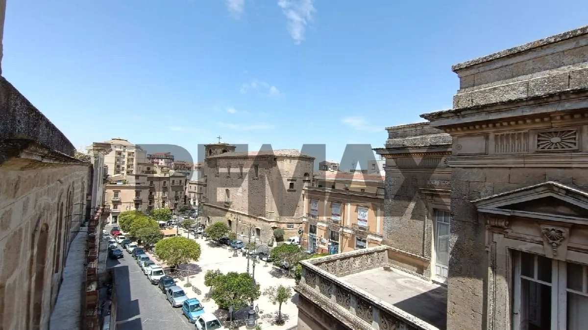 Appartamento in vendita a Enna, Centro storico - zona centrale - foto 1