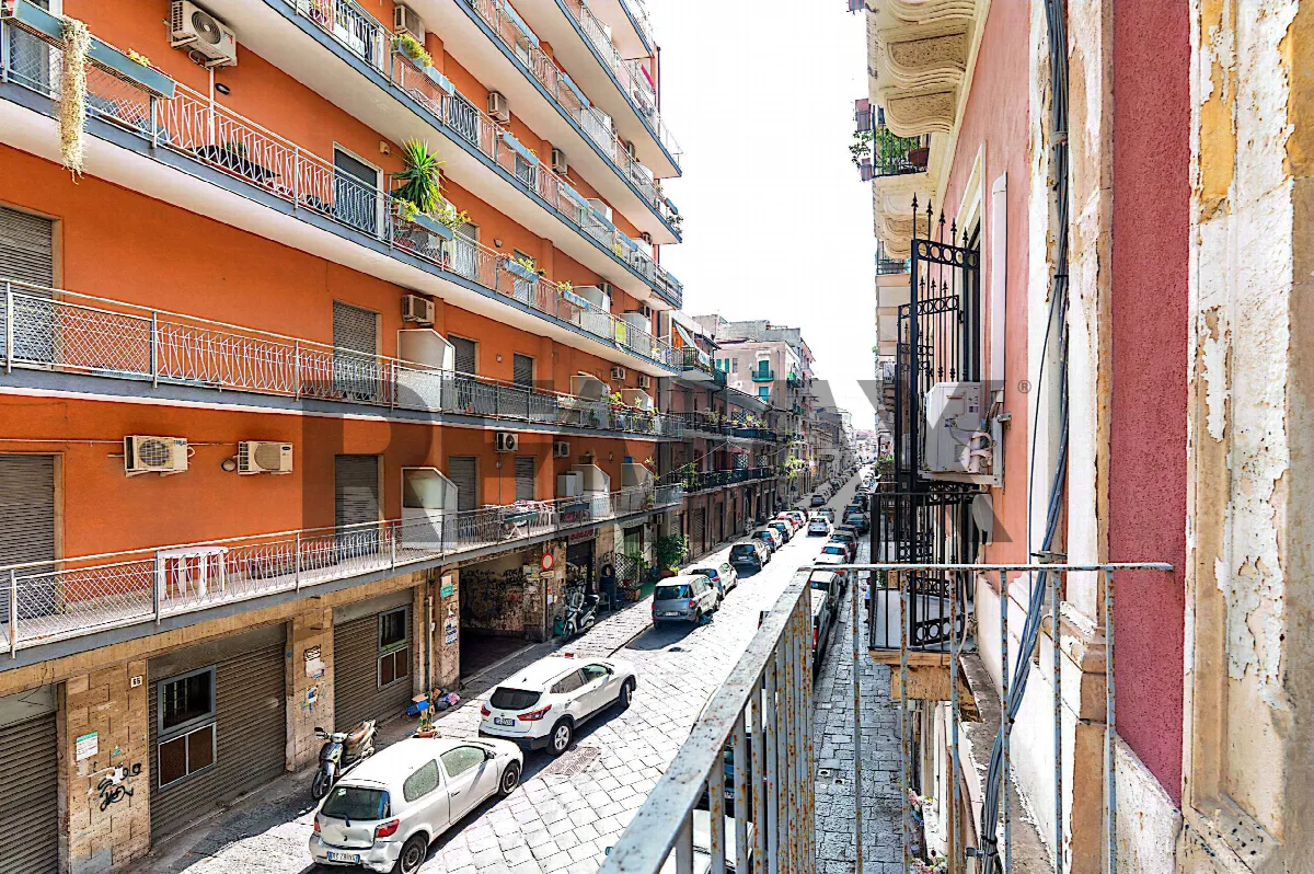 Appartamento in vendita a Catania, Zona centro - foto 1