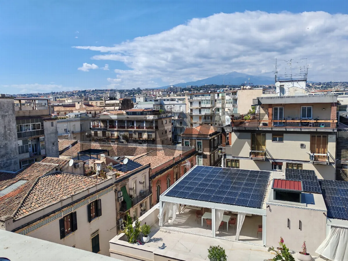 Appartamento in vendita a Catania, Villa Bellini - foto 1