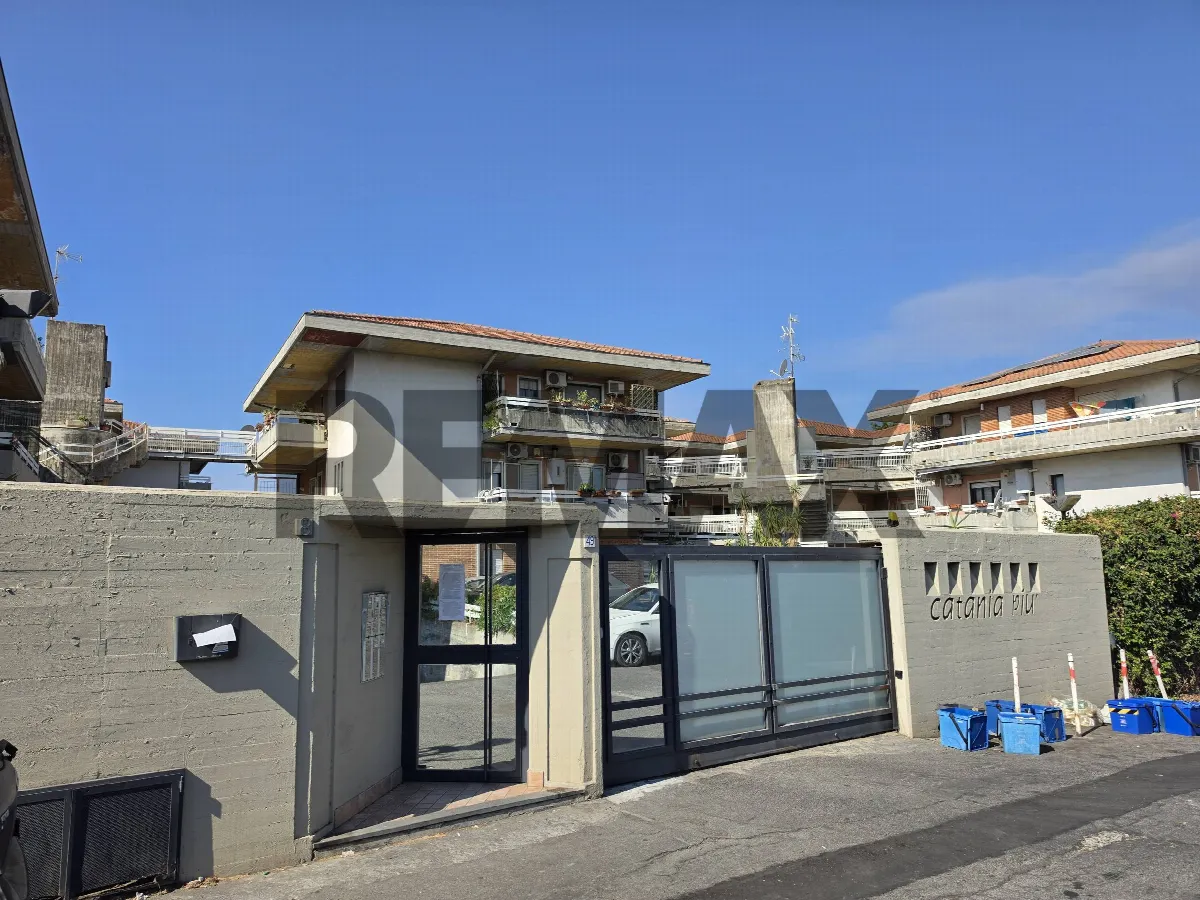 Appartamento in vendita a Aci Castello - foto 1
