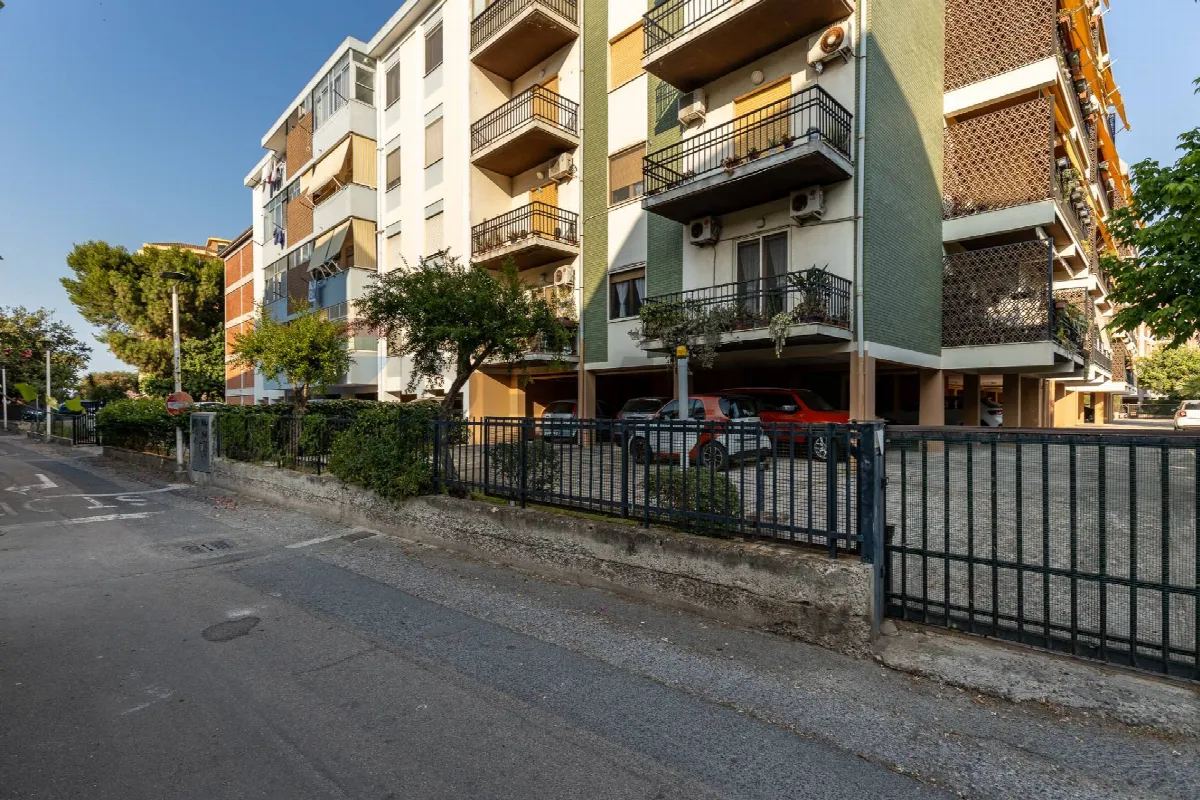 Appartamento in vendita a Cagliari, Quartiere del Sole - foto 2
