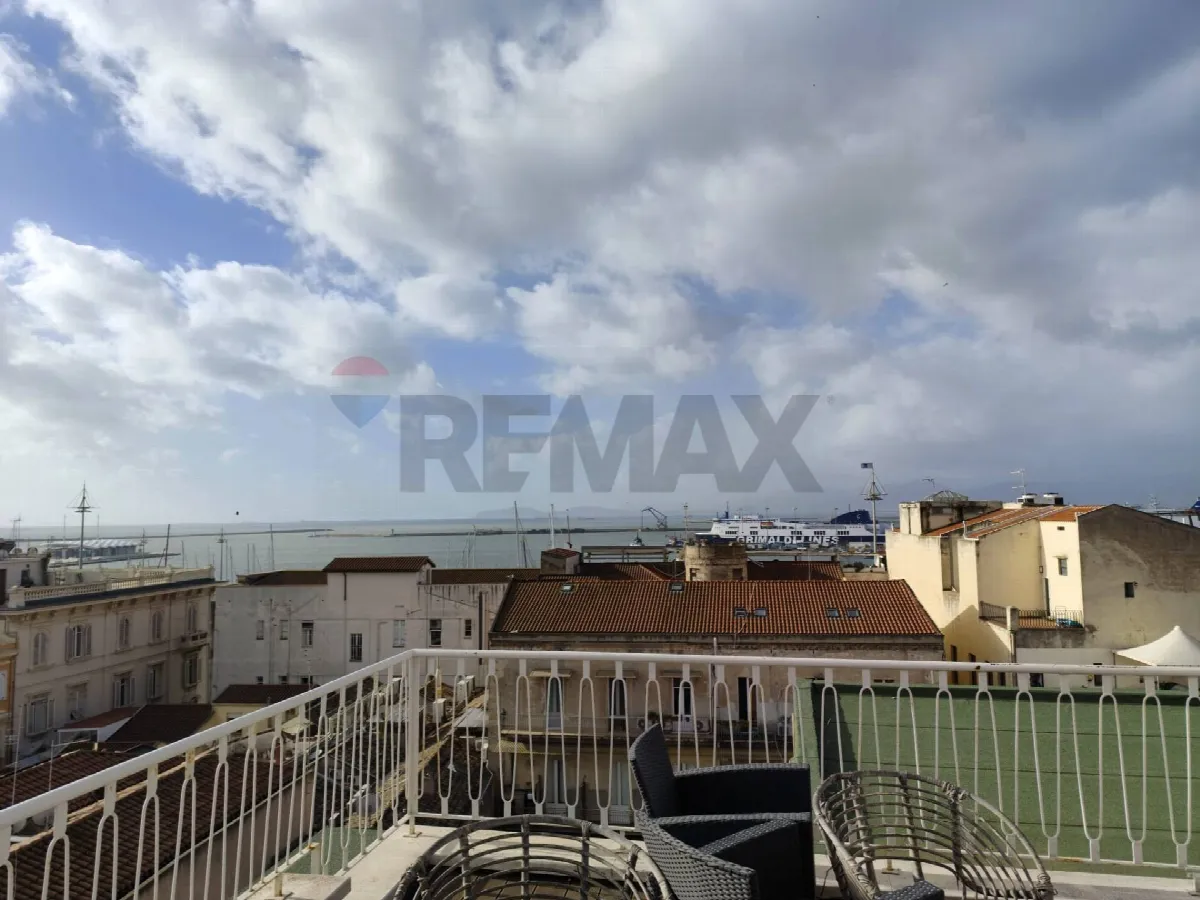 Appartamento in vendita a Cagliari, Marina - foto 1