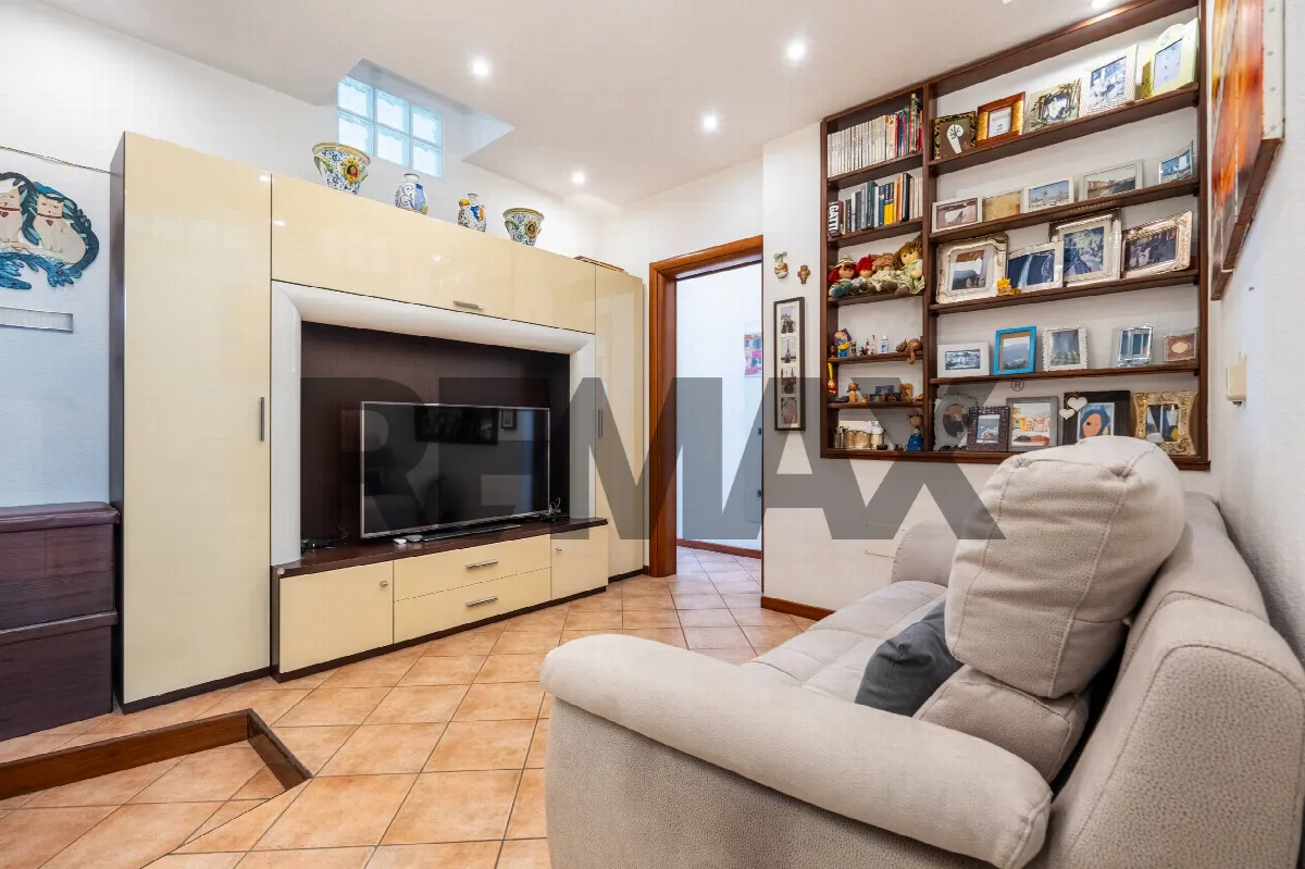 Appartamento in vendita a Cagliari, San Benedetto - foto 9