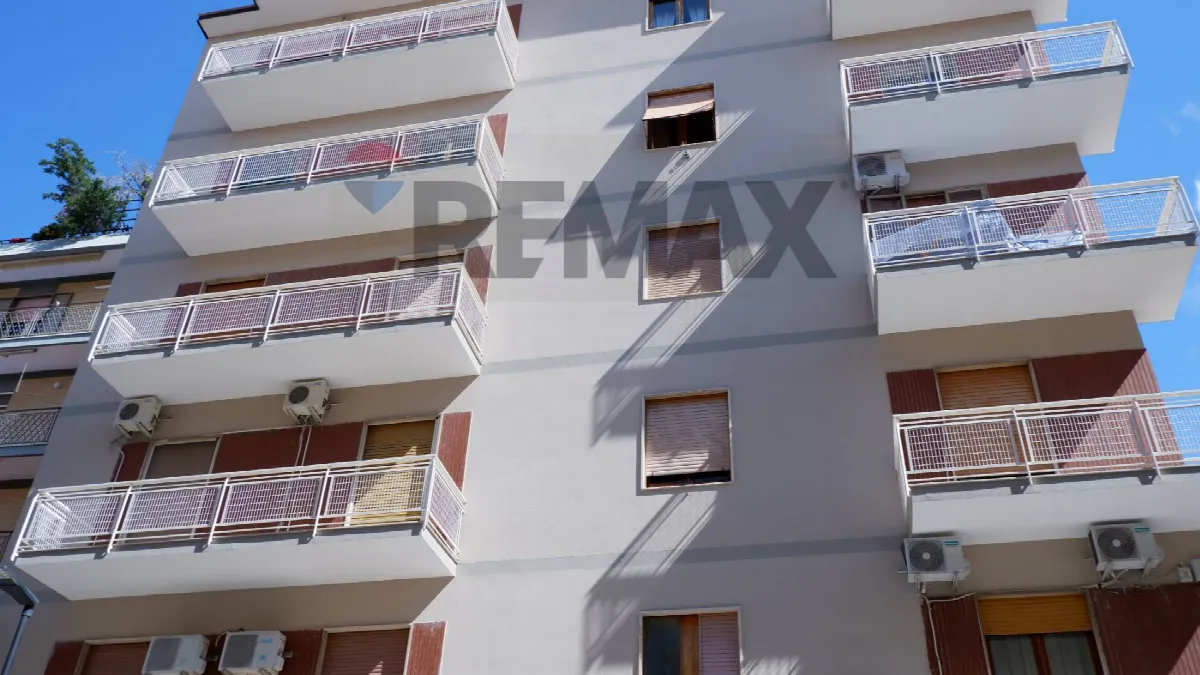 Appartamento in vendita a Caserta, Centro - foto 2