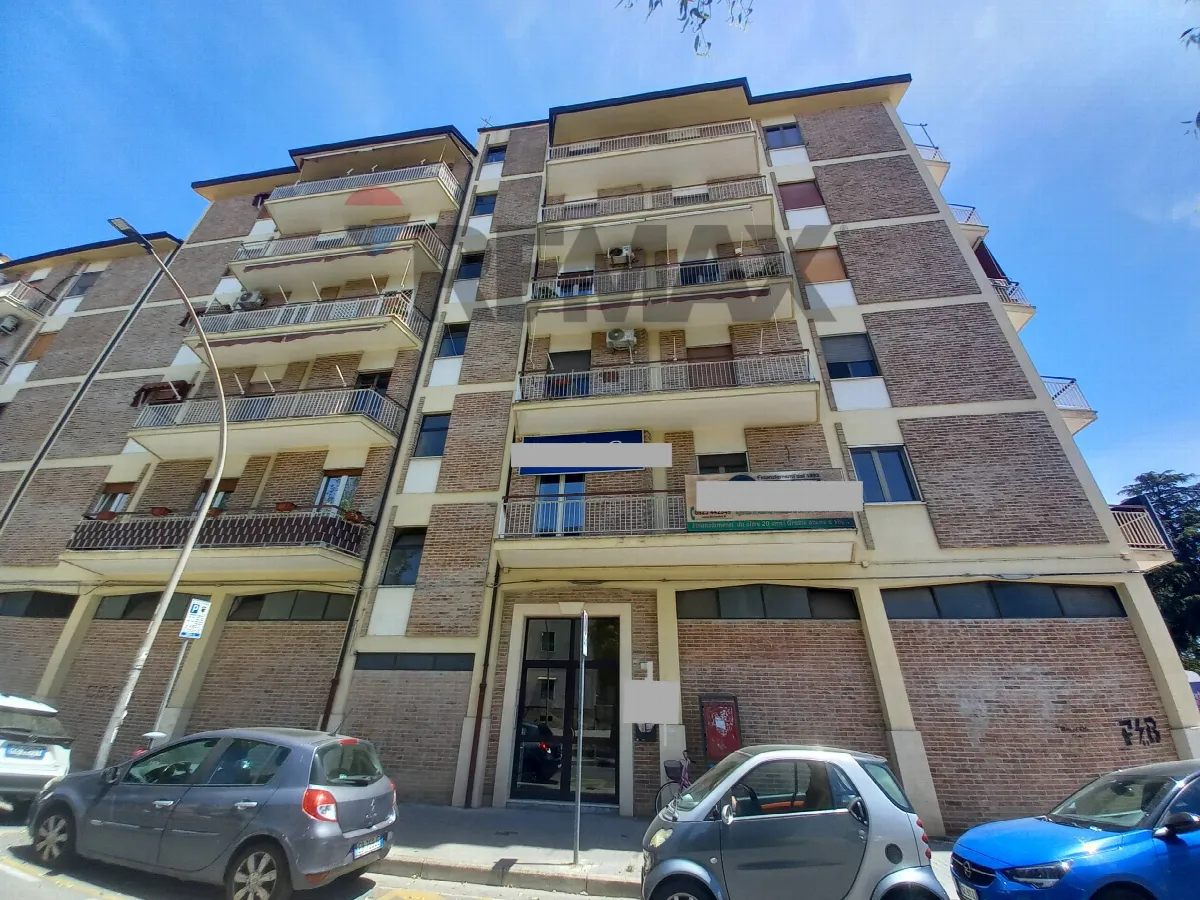 Appartamento in vendita a Caserta, Centro - foto 1