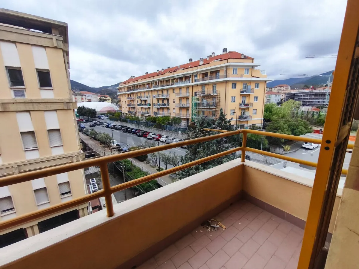 Appartamento in vendita a Vado Ligure - foto 3