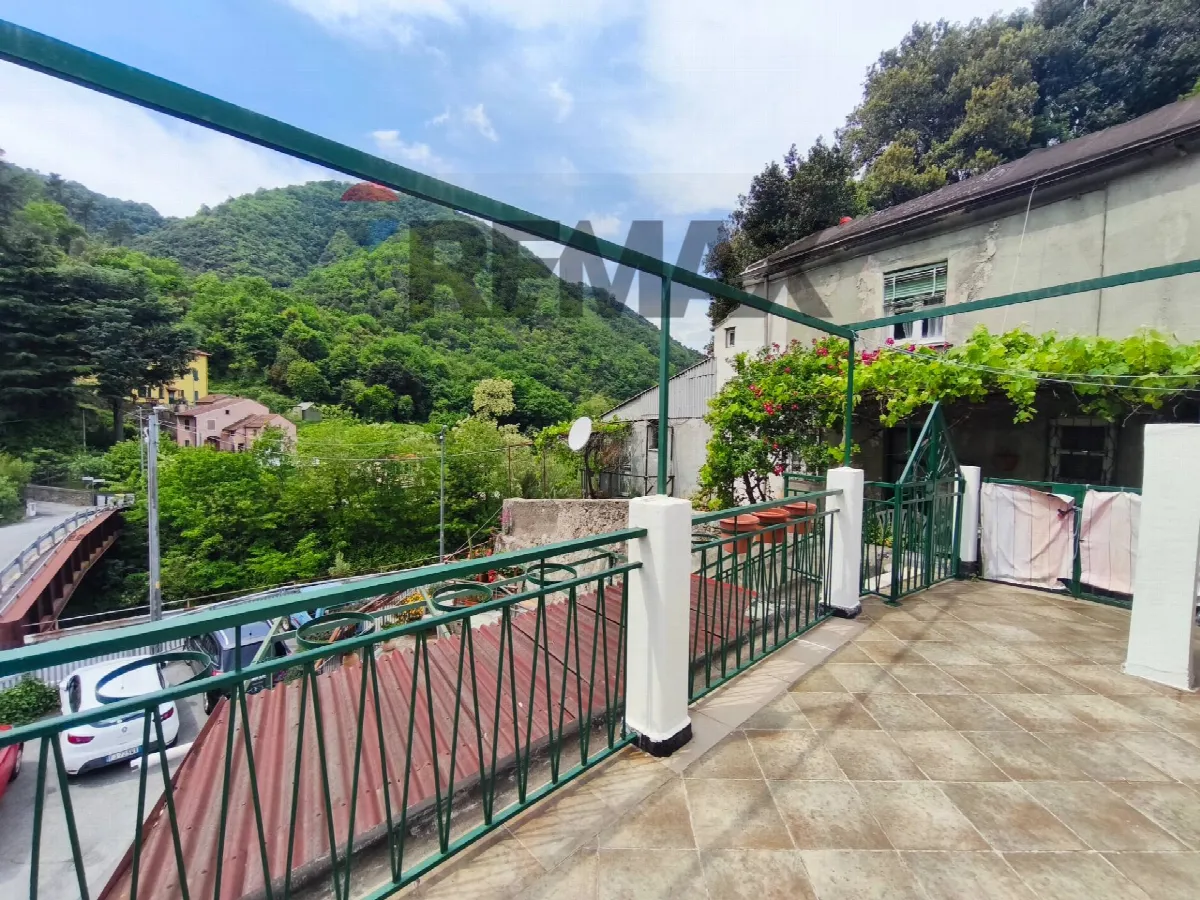 Appartamento in vendita a Savona, Santuario - foto 1