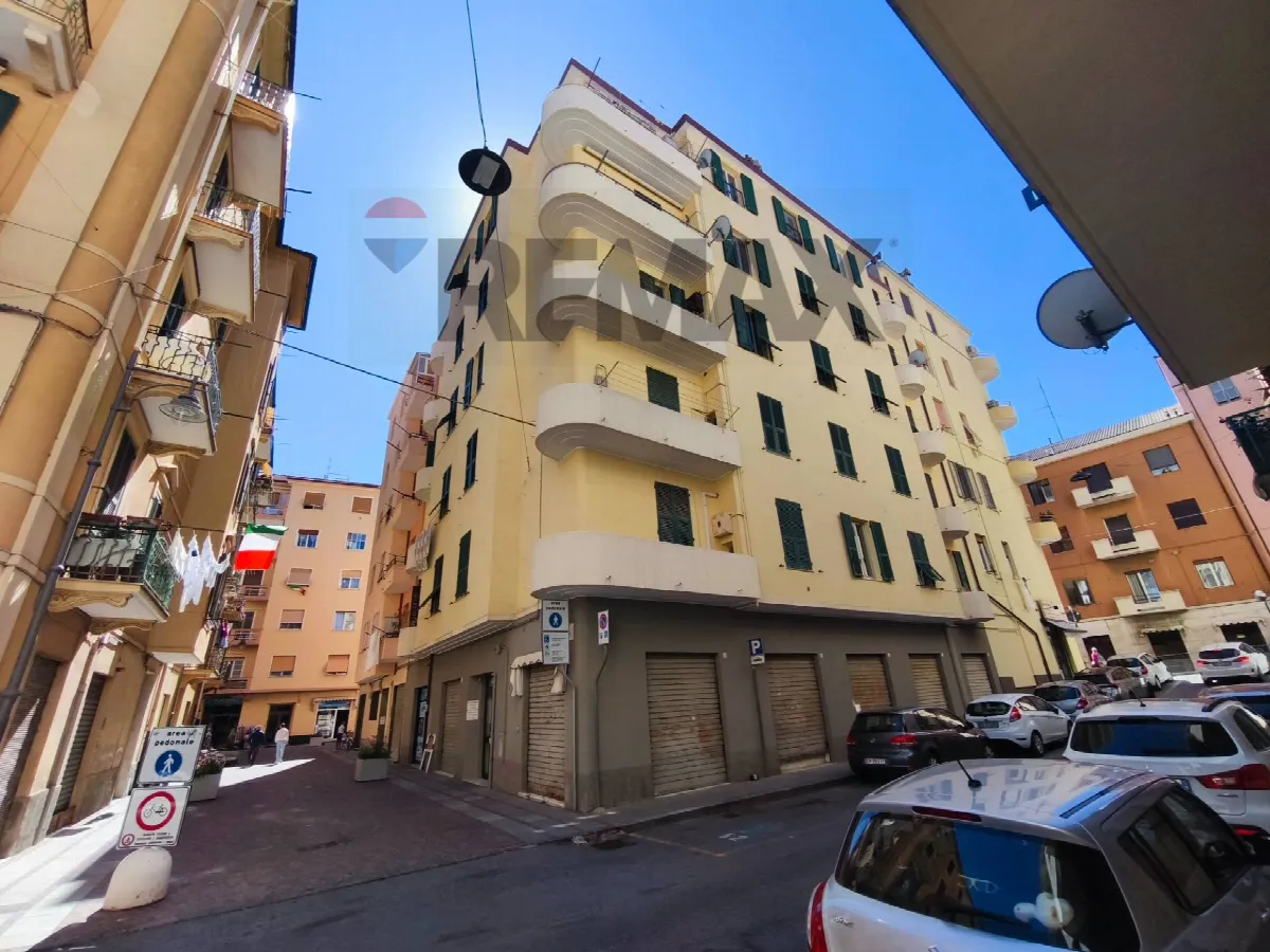 Appartamento in vendita a Vado Ligure - foto 1