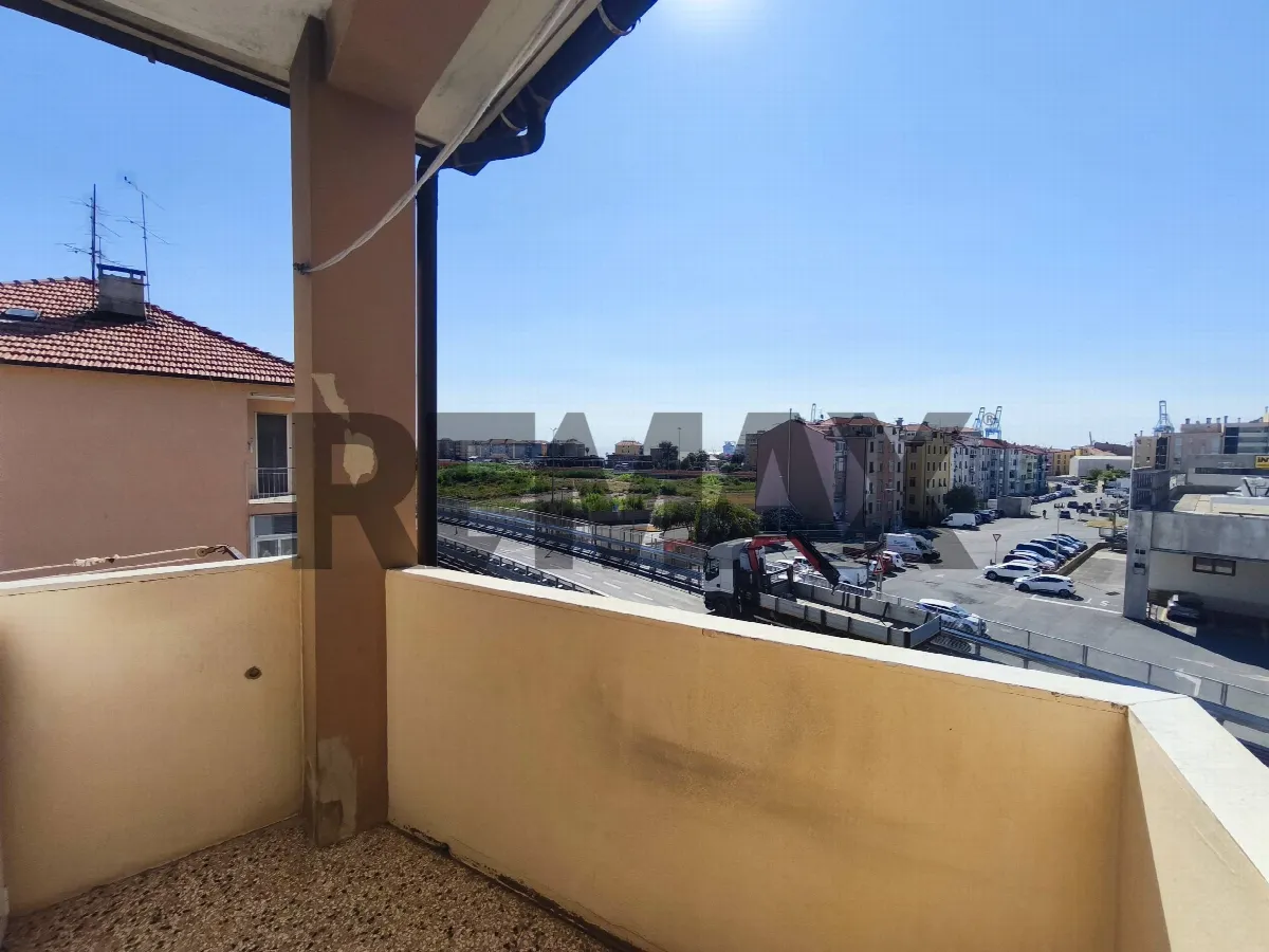 Appartamento in vendita a Vado Ligure - foto 7