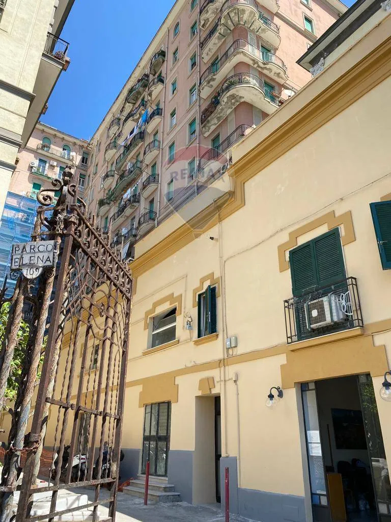 Appartamento in vendita a Napoli, Chiaia - foto 2