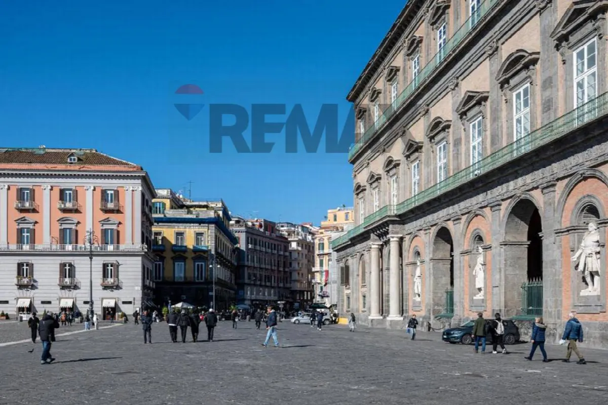 Appartamento in vendita a Napoli, San Ferdinando - foto 3